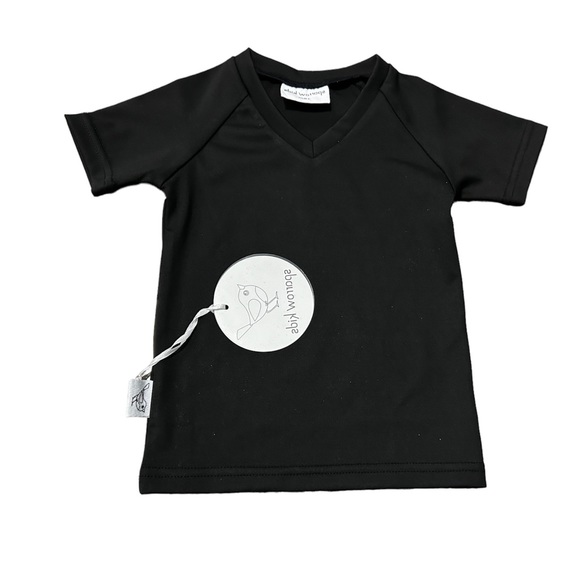 NWT Sparrow Kids Black V-Neck Short Sleeve Rashguard - Picture 1 of 3